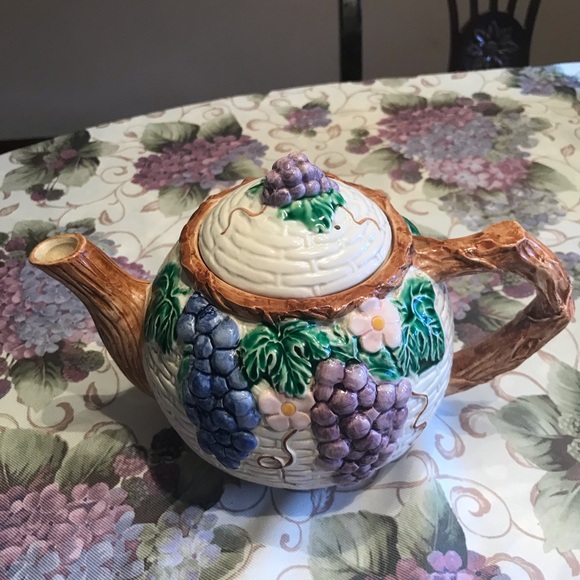 DESIGNED TEAPOT HAND PAINTED TAKAHASHI NEW OLD STOCK - Picture 2 of 8